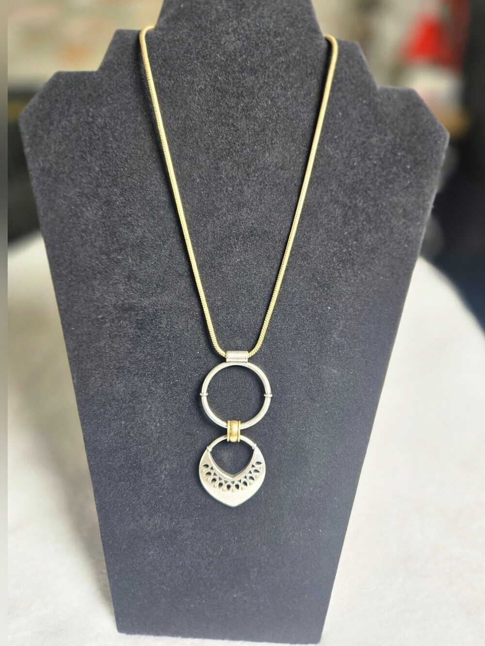 LUCKY  Adj Two Tone Chain Pendant Necklace w/ Drop Silver Accents MUST SEE GUC - Picture 4 of 13